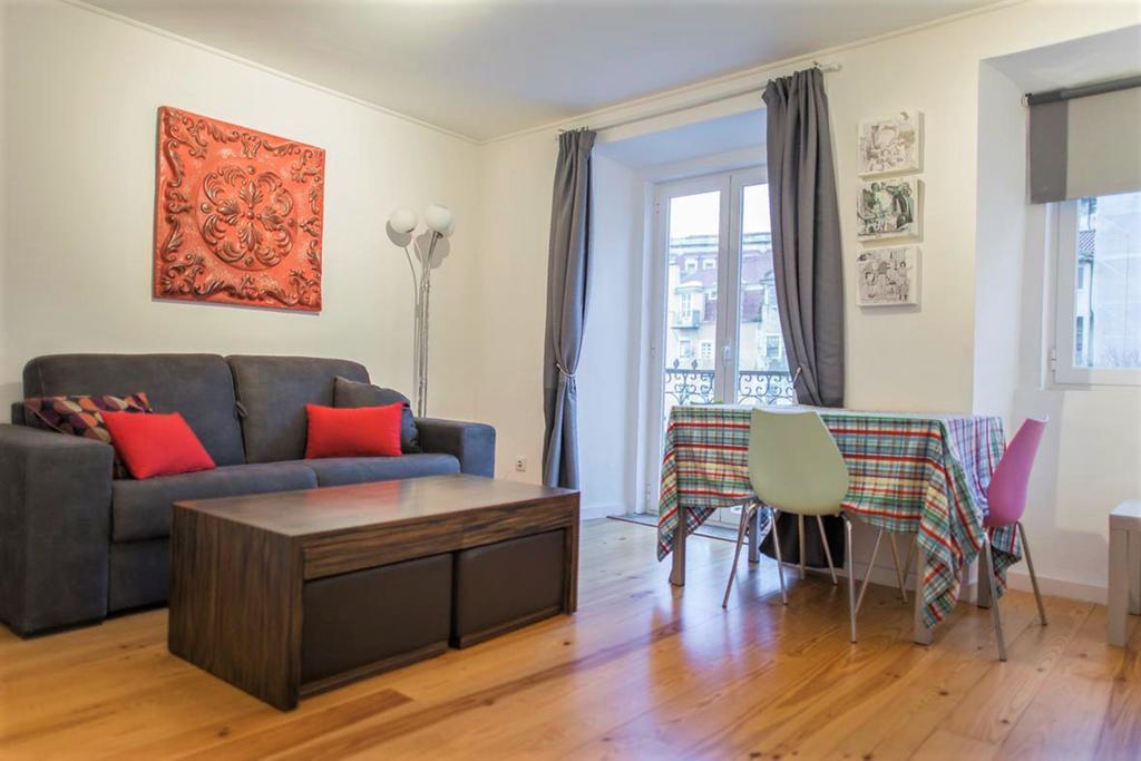 Apartamento Martires Da Patria 리스본 외부 사진